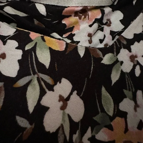 Audrey 3+1 Cowl Neck MIDI Flower Print Dress - Picture 3 of 6